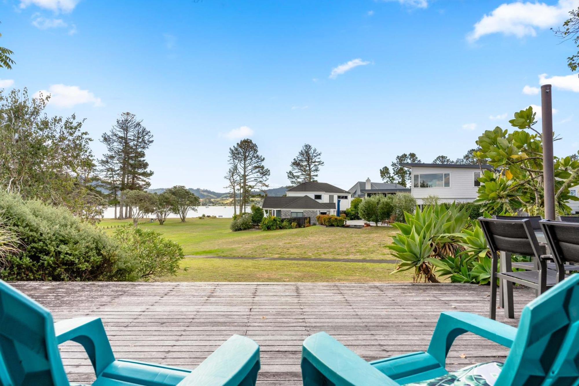 Pauanui Beach House Suntrap Екстер'єр фото