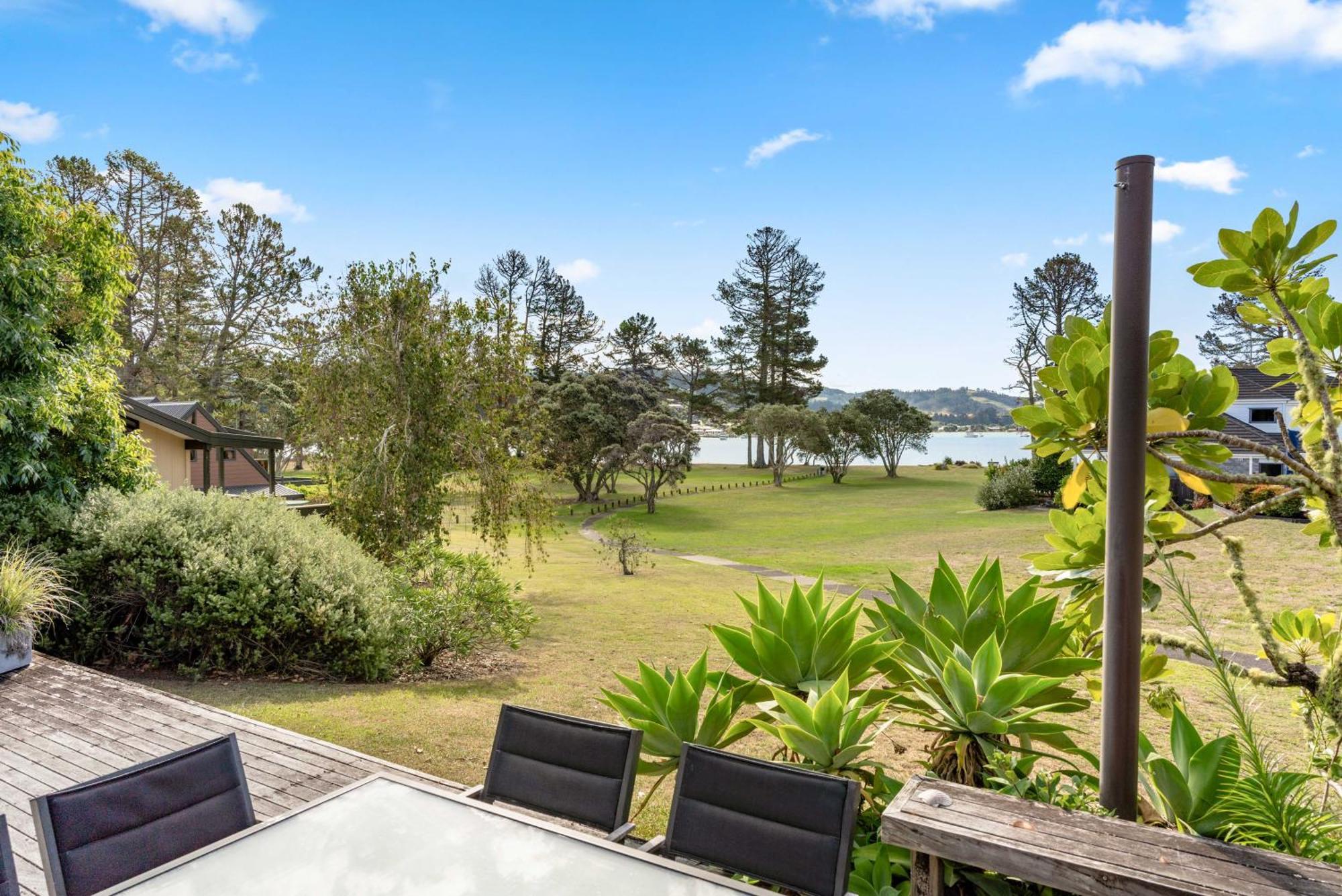 Pauanui Beach House Suntrap Екстер'єр фото