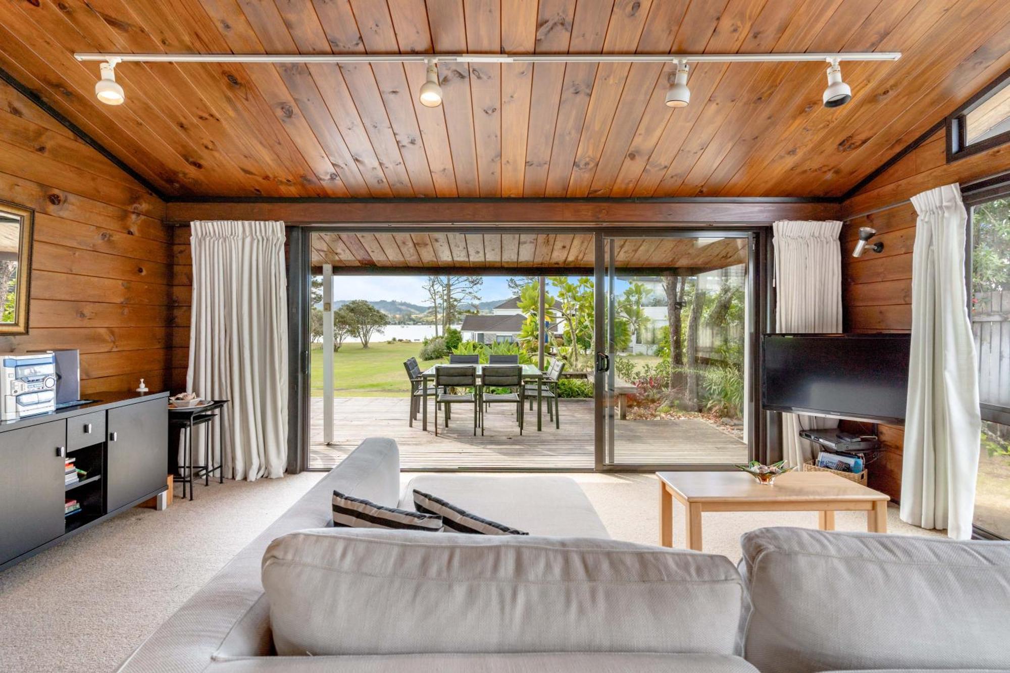 Pauanui Beach House Suntrap Екстер'єр фото