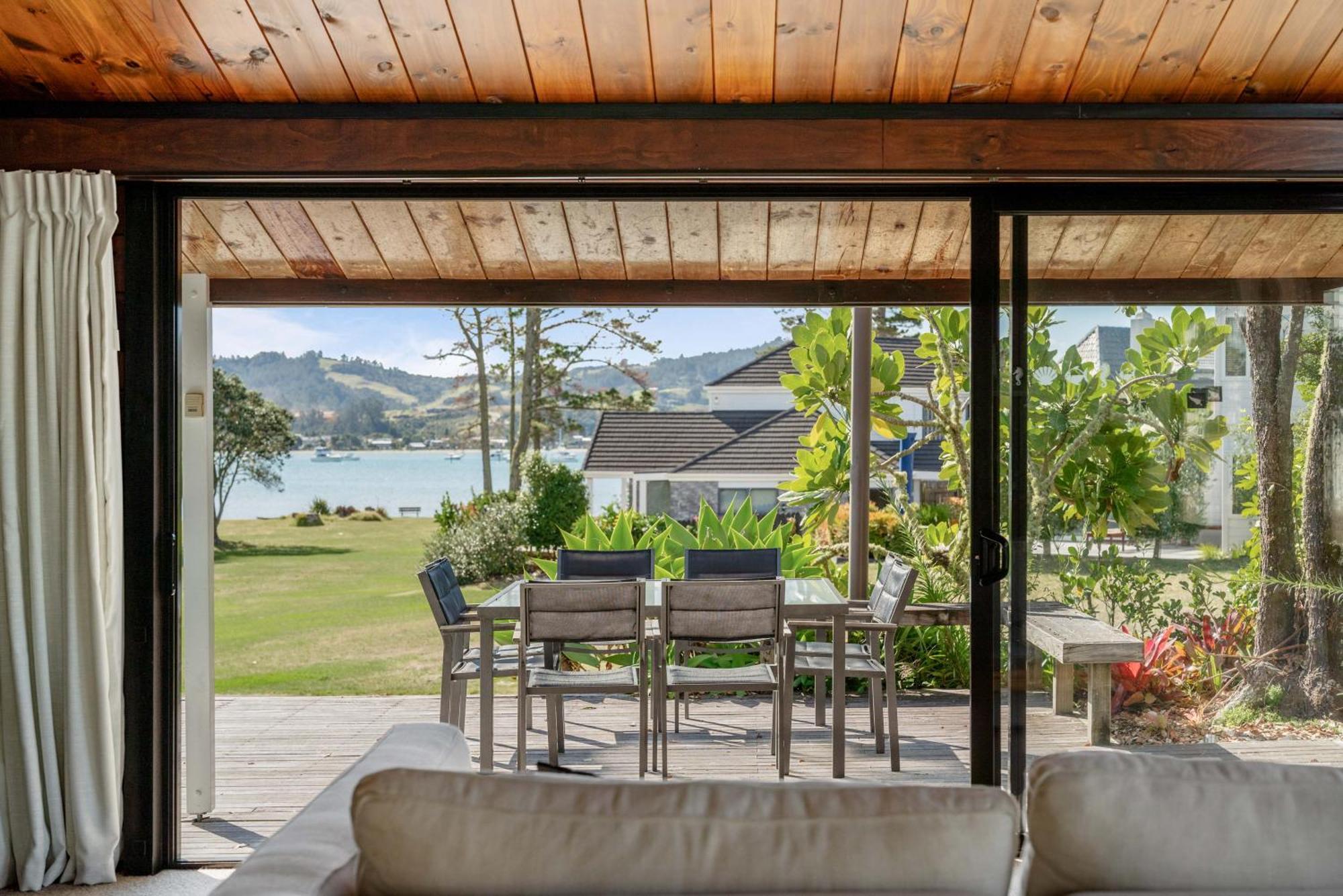 Pauanui Beach House Suntrap Екстер'єр фото